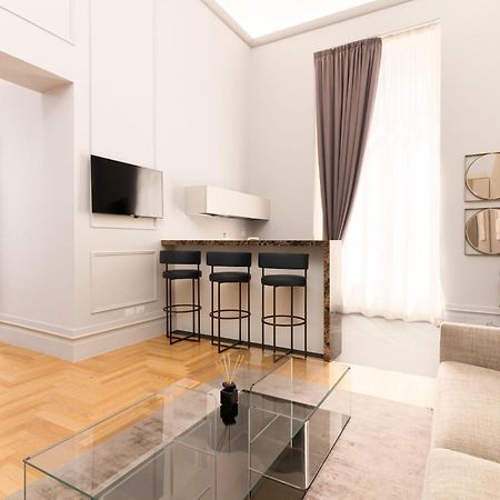 Limehome Lecce Palazzo Bn Ngoại thất bức ảnh