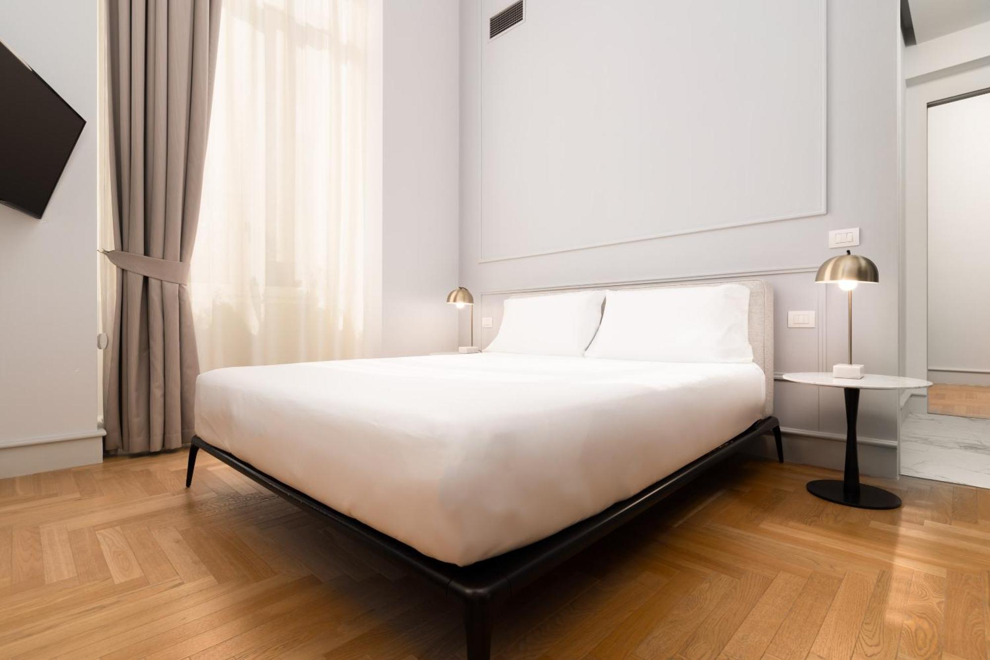 Limehome Lecce Palazzo Bn Phòng bức ảnh
