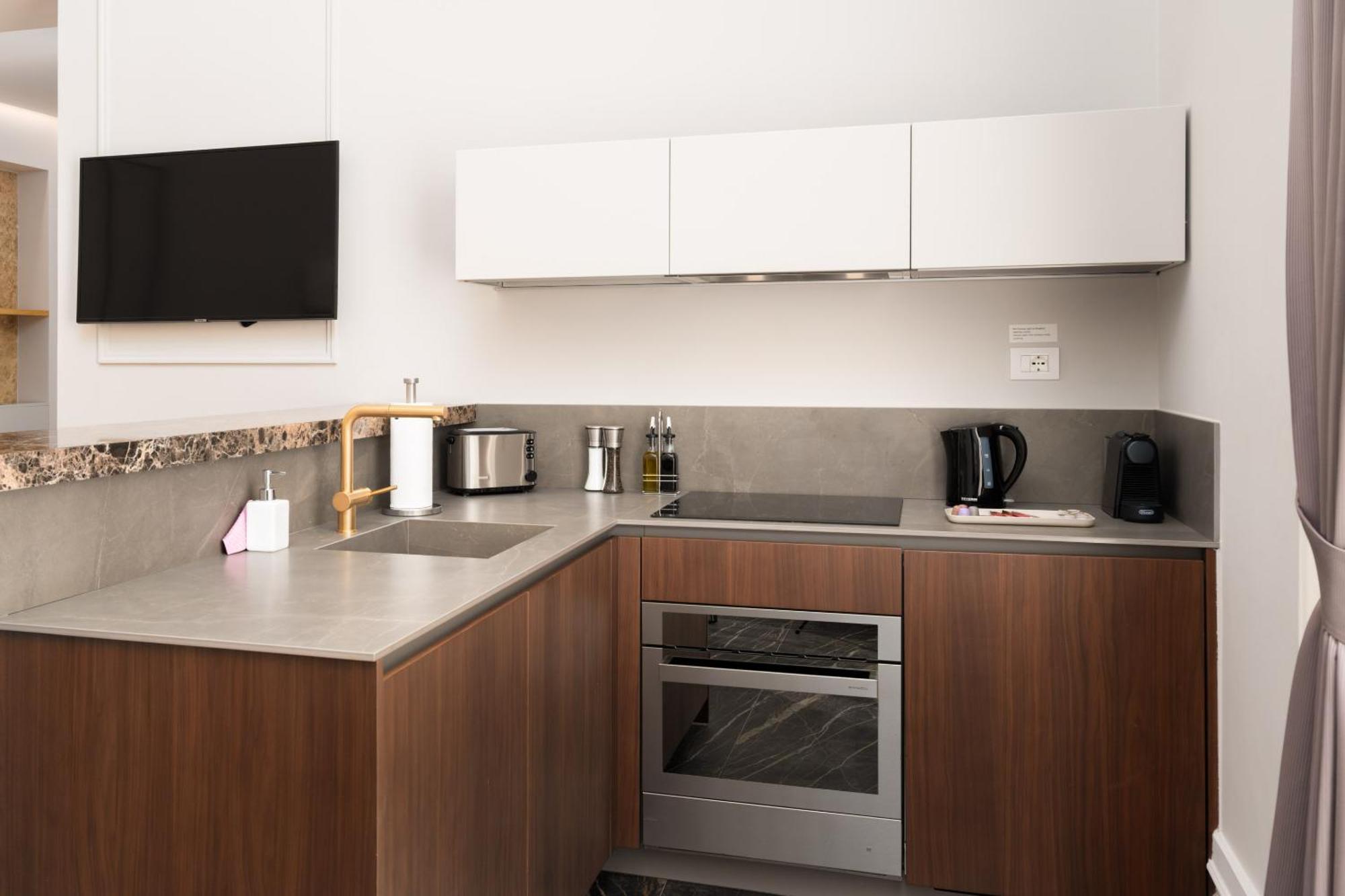Limehome Lecce Palazzo Bn Ngoại thất bức ảnh
