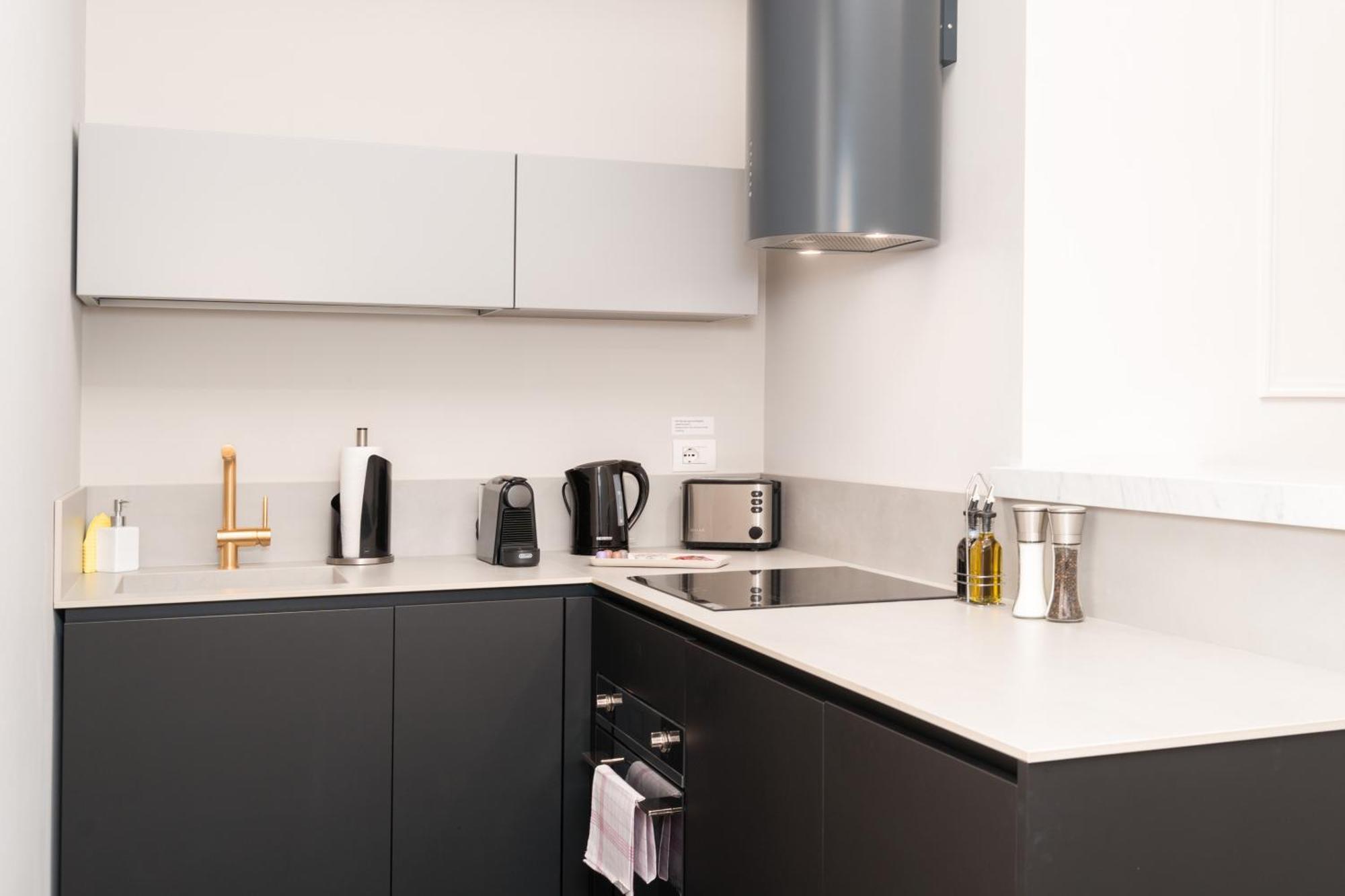 Limehome Lecce Palazzo Bn Ngoại thất bức ảnh