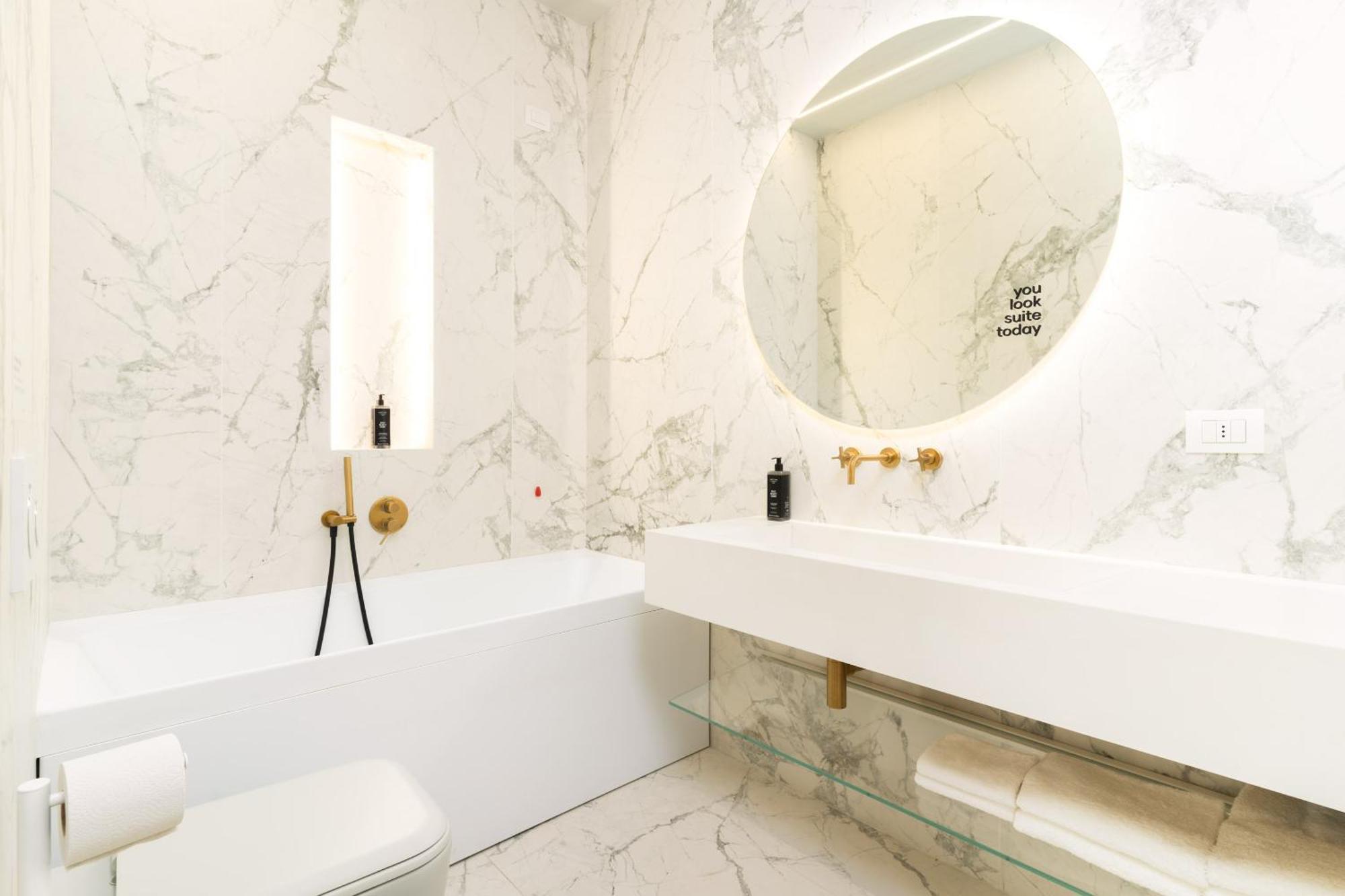 Limehome Lecce Palazzo Bn Phòng bức ảnh