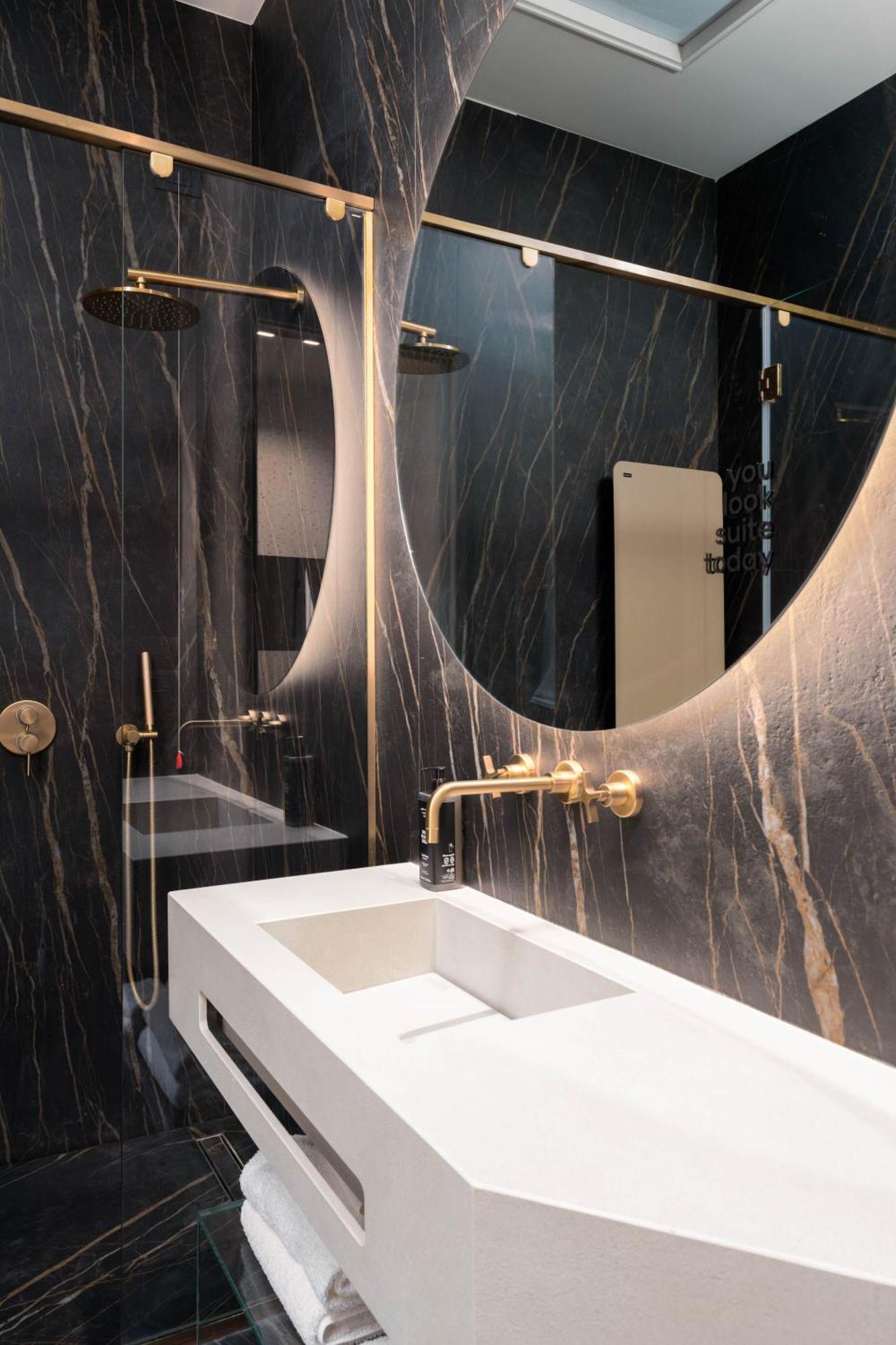 Limehome Lecce Palazzo Bn Phòng bức ảnh